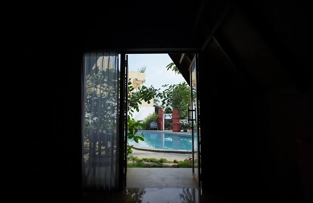 Vinn Villa, Coffee & Resto-1